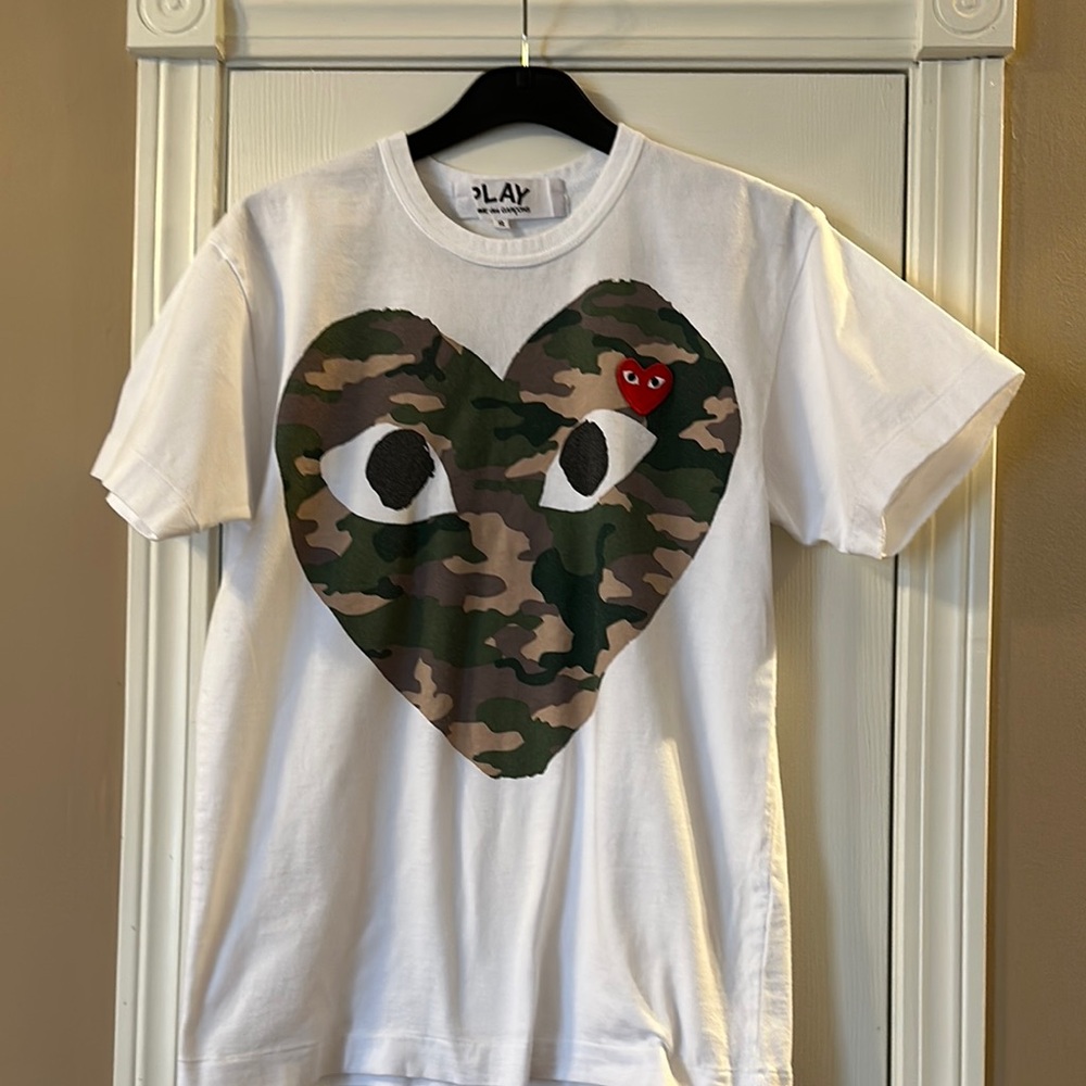 Women’s Camo Heart T-Shirt - White and Green